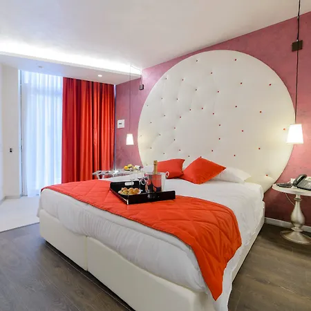 Otel Vespasiano 4*
