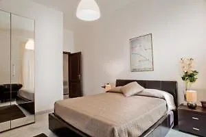 Vespasiano Otel